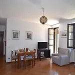 Isola Dei Fiori Apartment