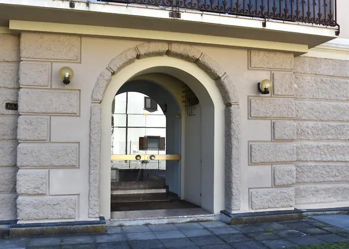 Isola Dei Fiori * Luino