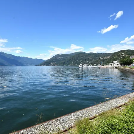 Apartment Isola Dei Fiori Luino